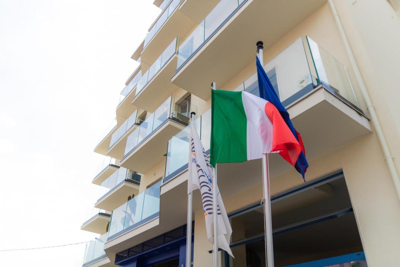 Hotel Felicioni Пинето Экстерьер фото