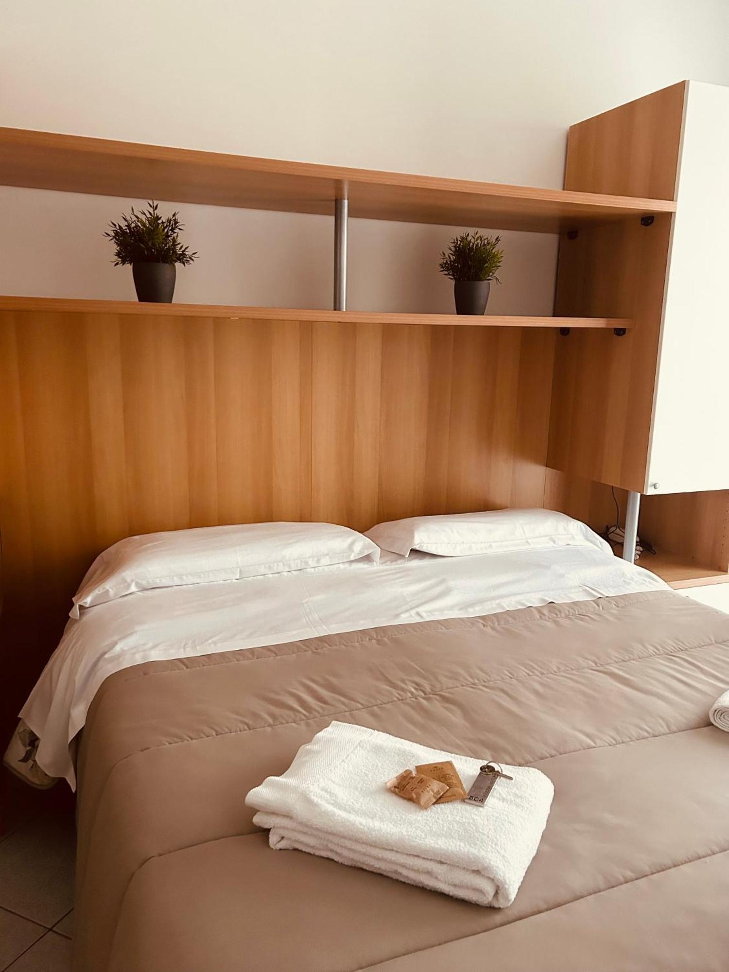 Hotel Felicioni Пинето Экстерьер фото