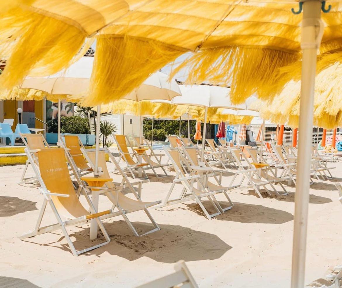 Hotel Felicioni Пинето Экстерьер фото